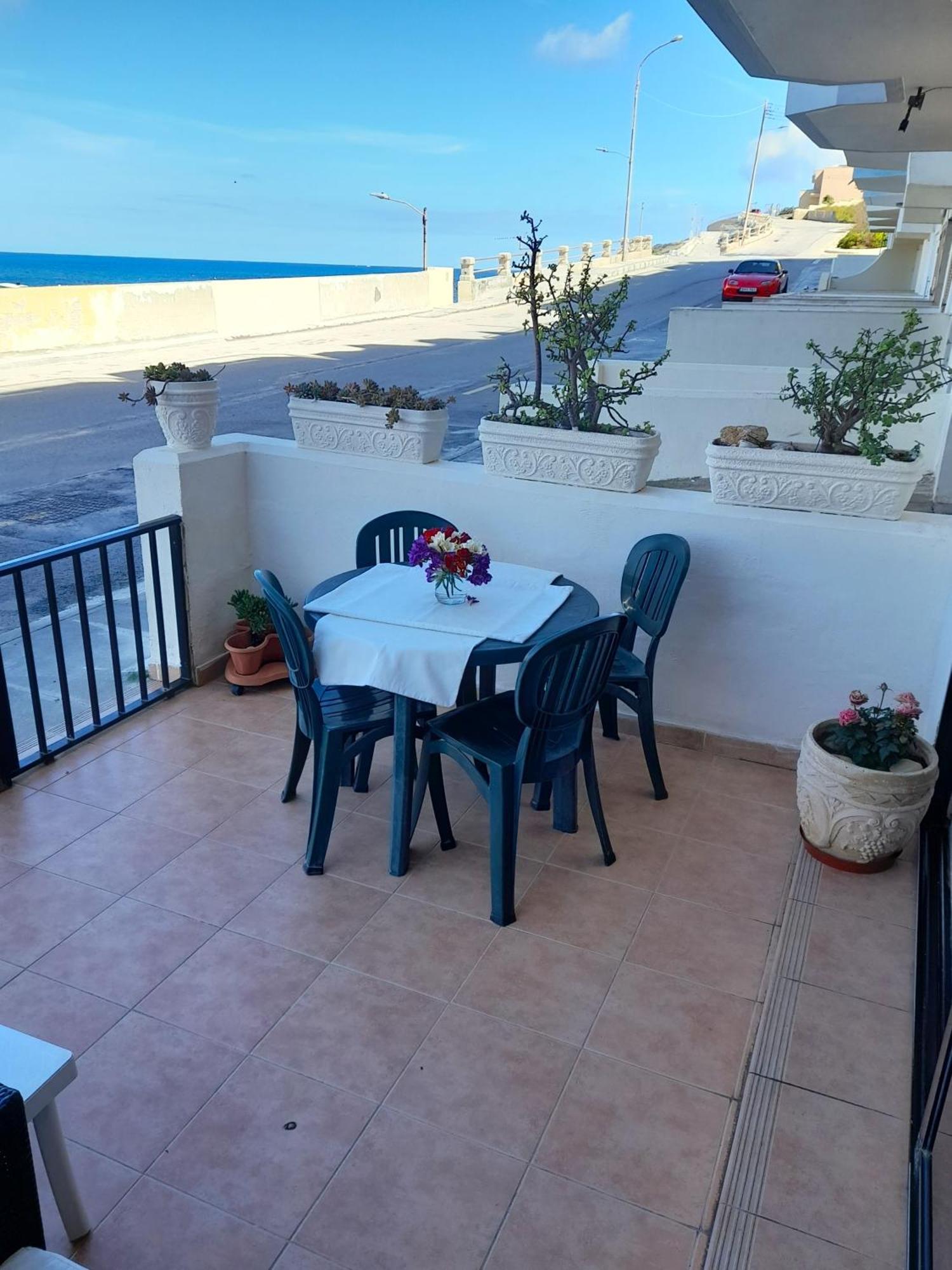 Seafront Maisonette Ocean Views & Terrace Mellieha Luaran gambar