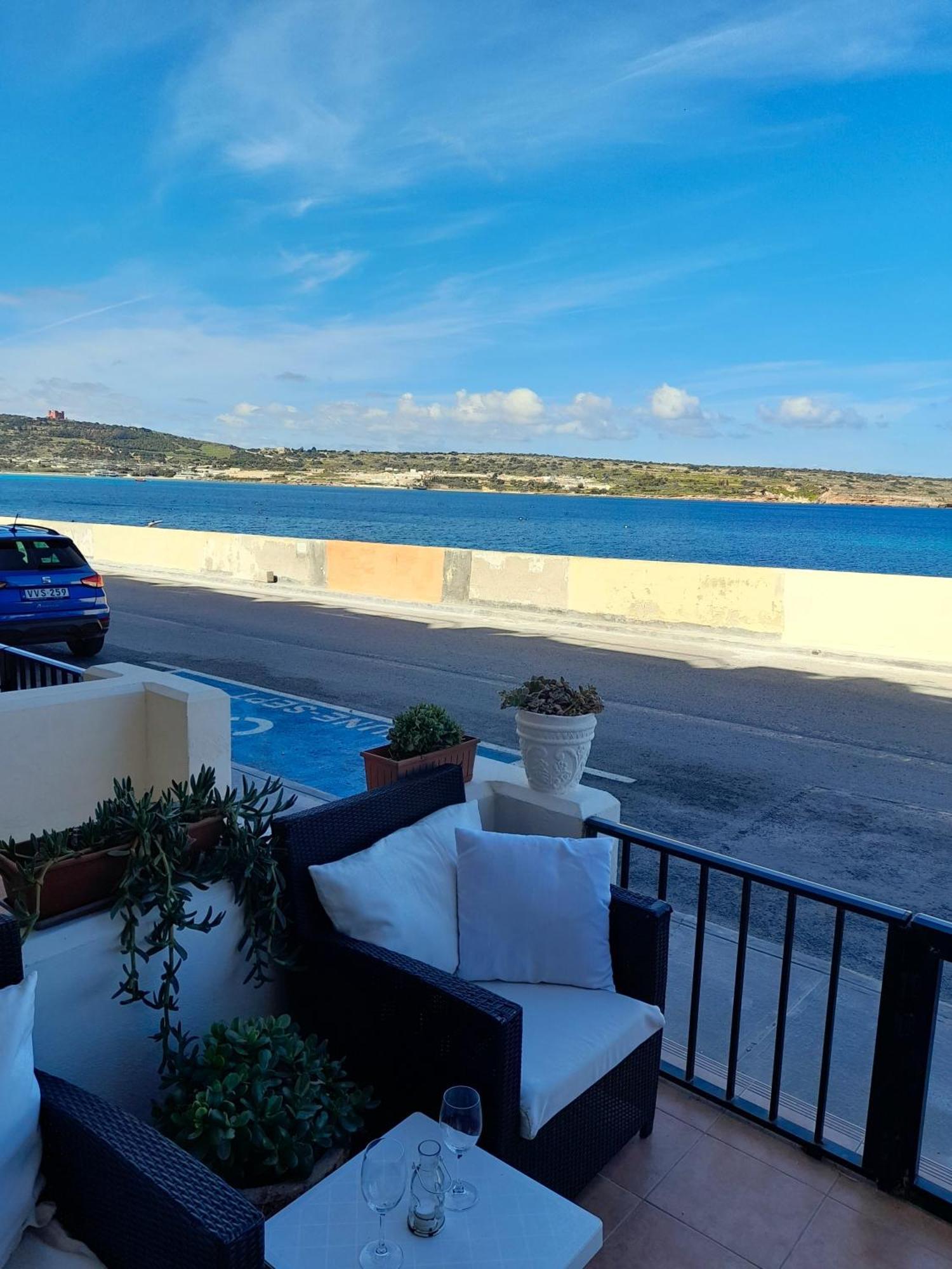Seafront Maisonette Ocean Views & Terrace Mellieha Luaran gambar